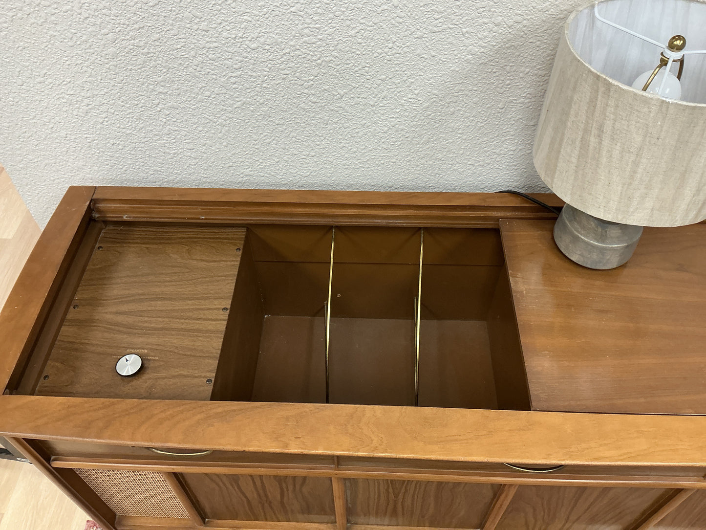 Vintage Magnavox Astro-Sonic Stereophonic High Fidelity Console