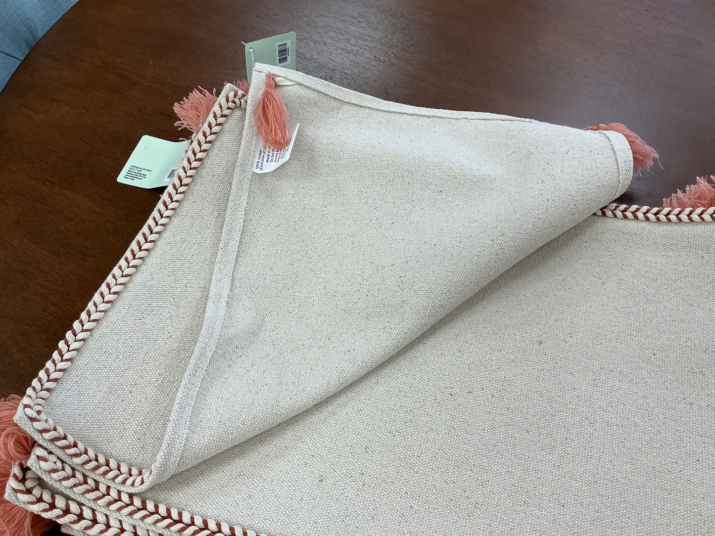 Linen Placemats w/Braid & Tassel (Set of 8)