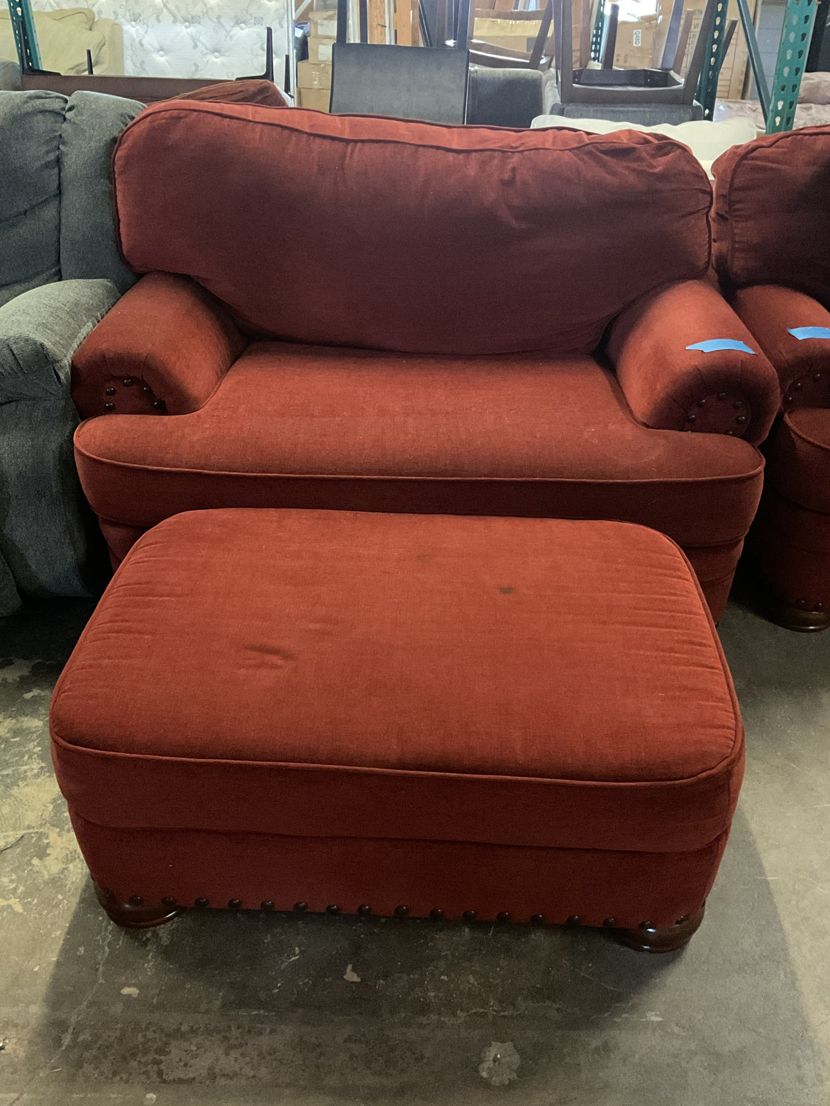Oversized Armchair w/Ottoman