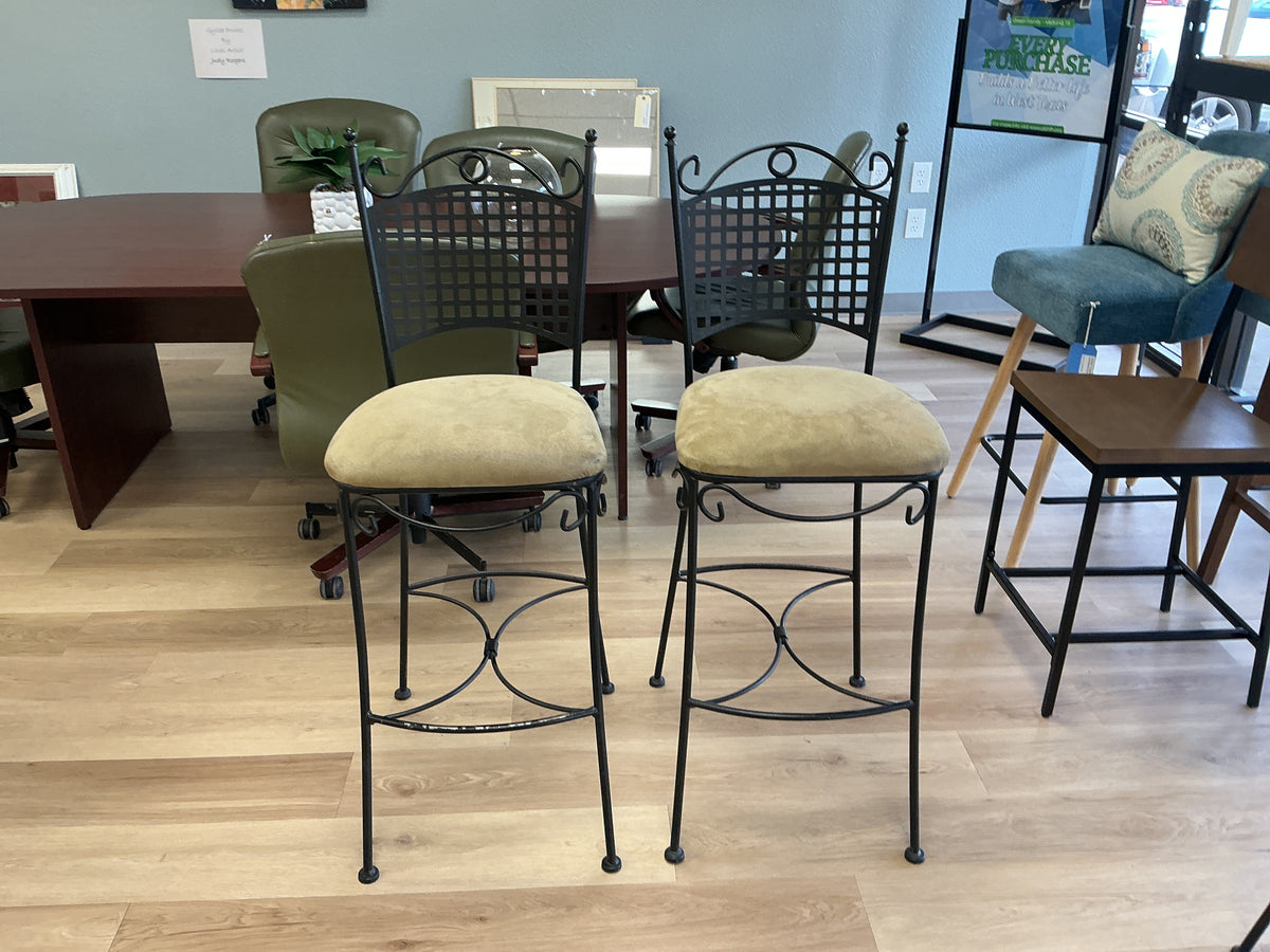 Iron Lattice Back Bar Stool ( Set of 2)
