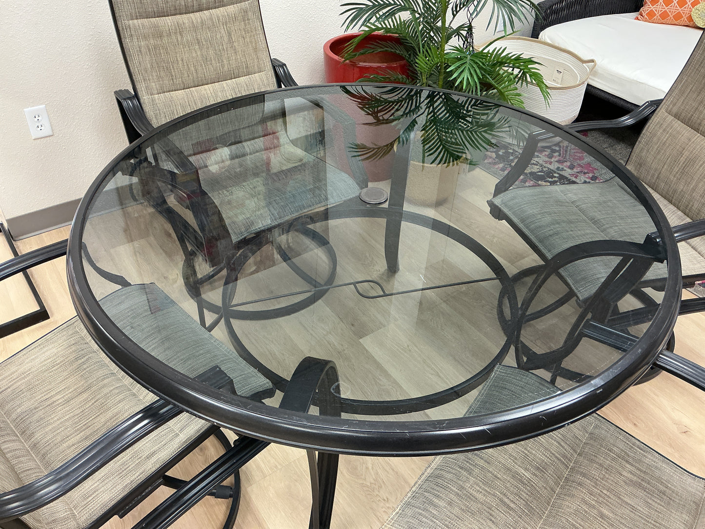 5 Pc Outdoor Patio Dining Set w/ Swivel Chairs