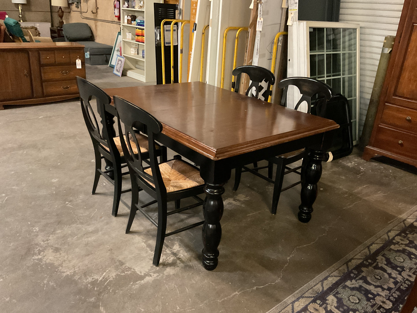 Two Tone Table w/4 Rush Bottom Chairs