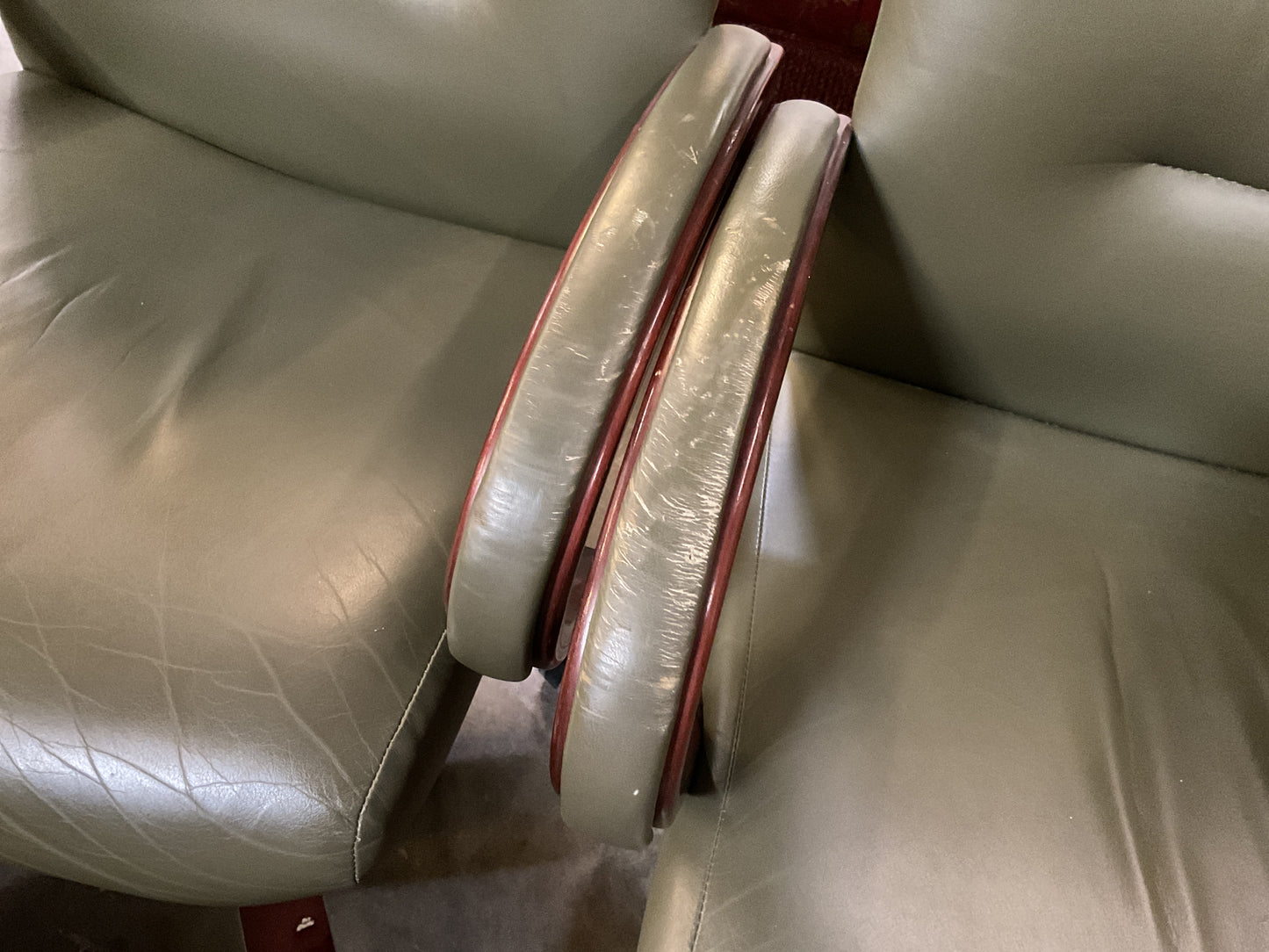 Green Adjustable Leather Office Chair