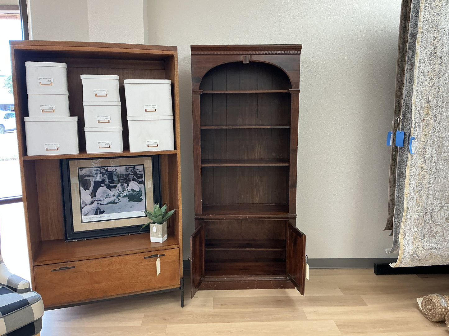 4 Shelf Bookcase w/Storage