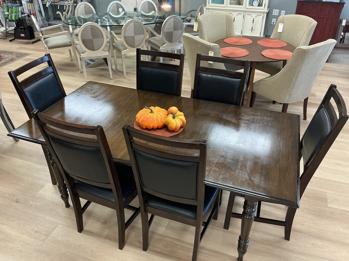 7 Pc. Dining Set