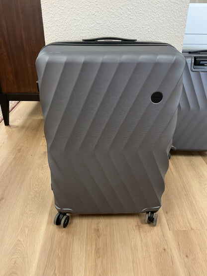 BAGSMART 28 inch Hard Shell Luggage w/ Spinner Wheels