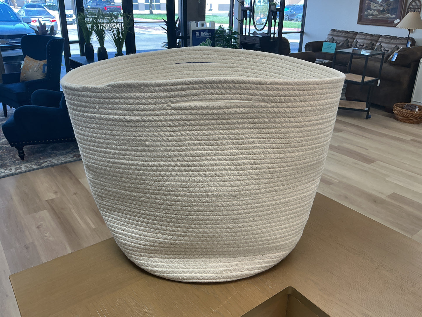 Decorative Coiled Rope Basket (Cream)