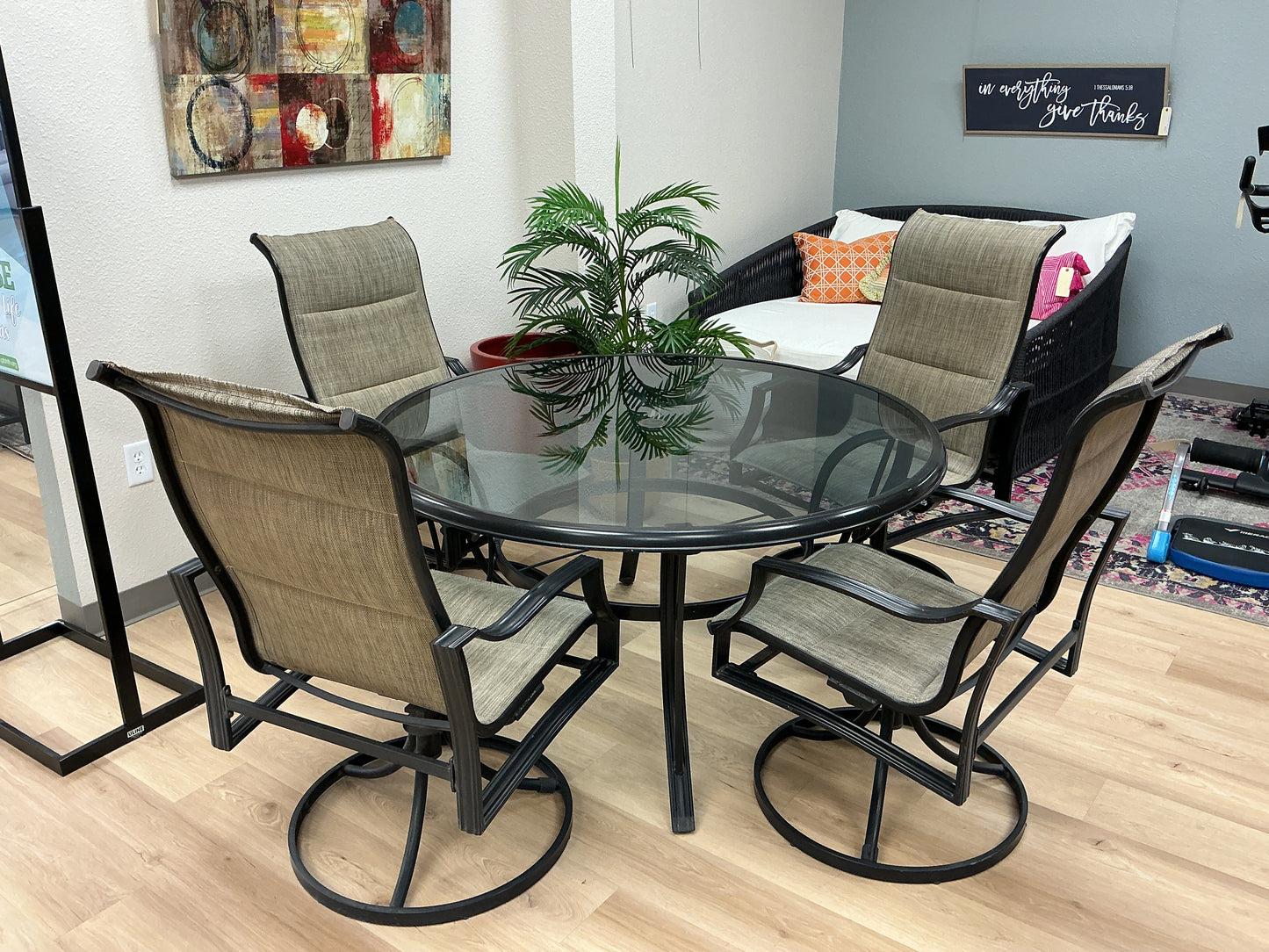 5 Pc Outdoor Patio Dining Set w/ Swivel Chairs