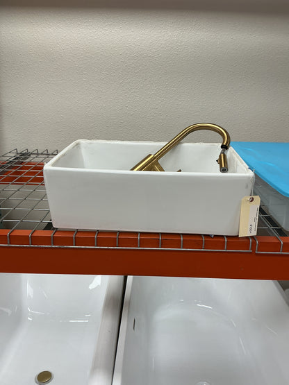 White Ceramic Sink w/ Brushed Gold Faucet