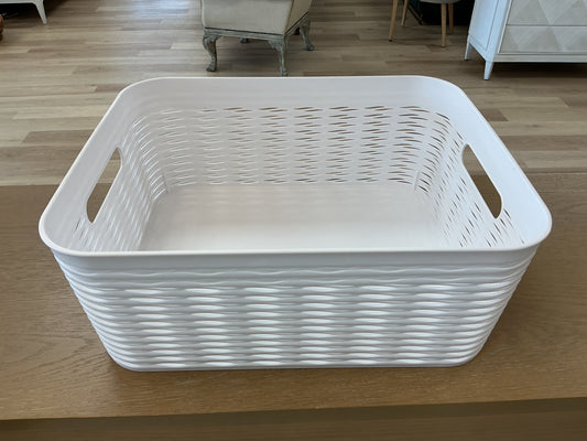 Wave Medium White Storage Bin