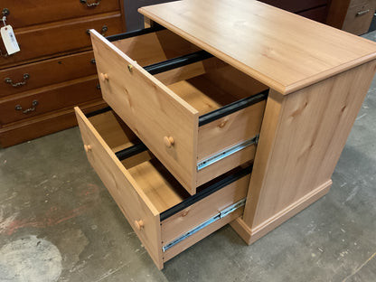 Pine 2 Drawer Lateral File Cabinet w/Key