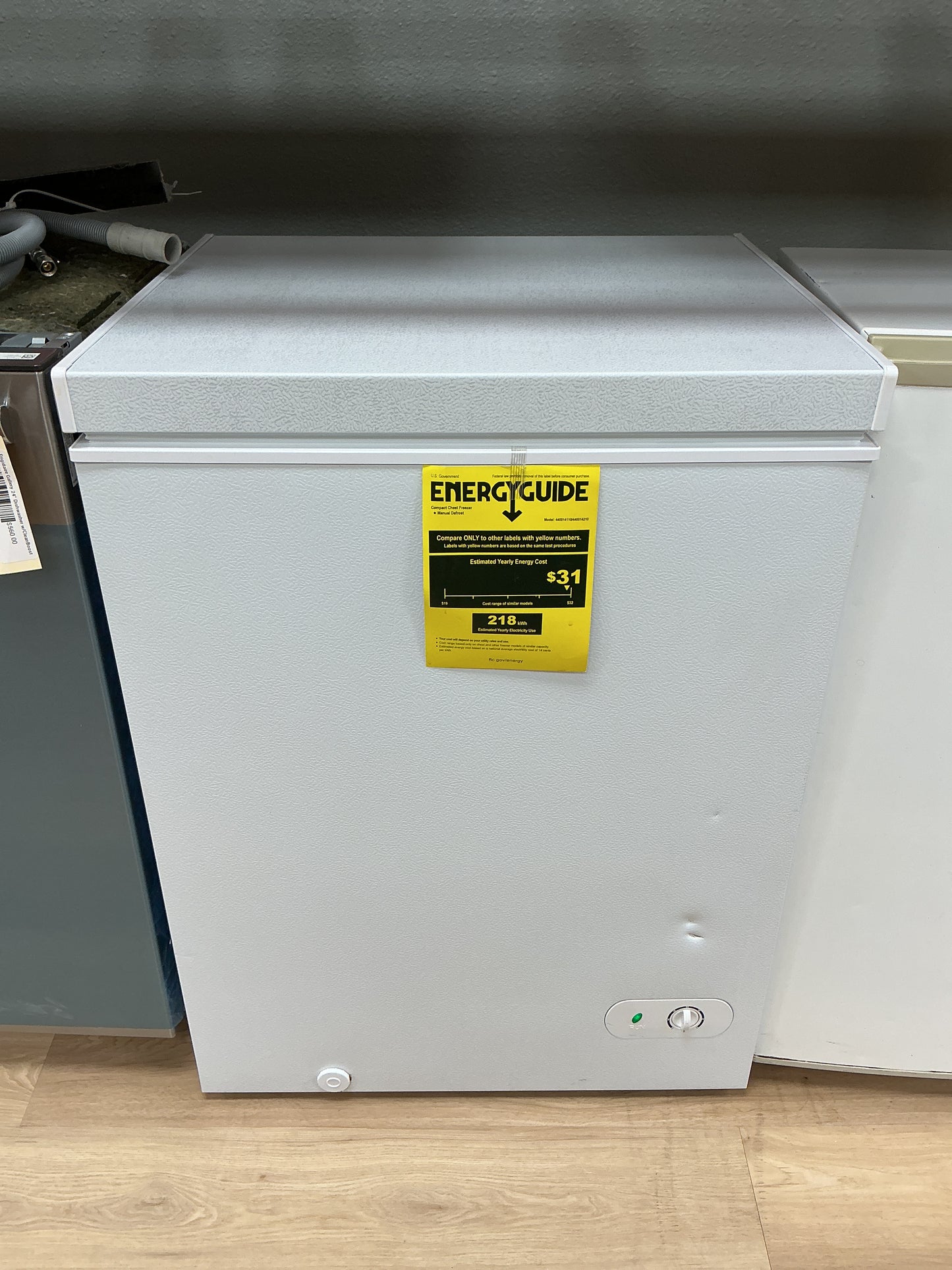 Household Chest Freezer (24’ x 22’ x 23’