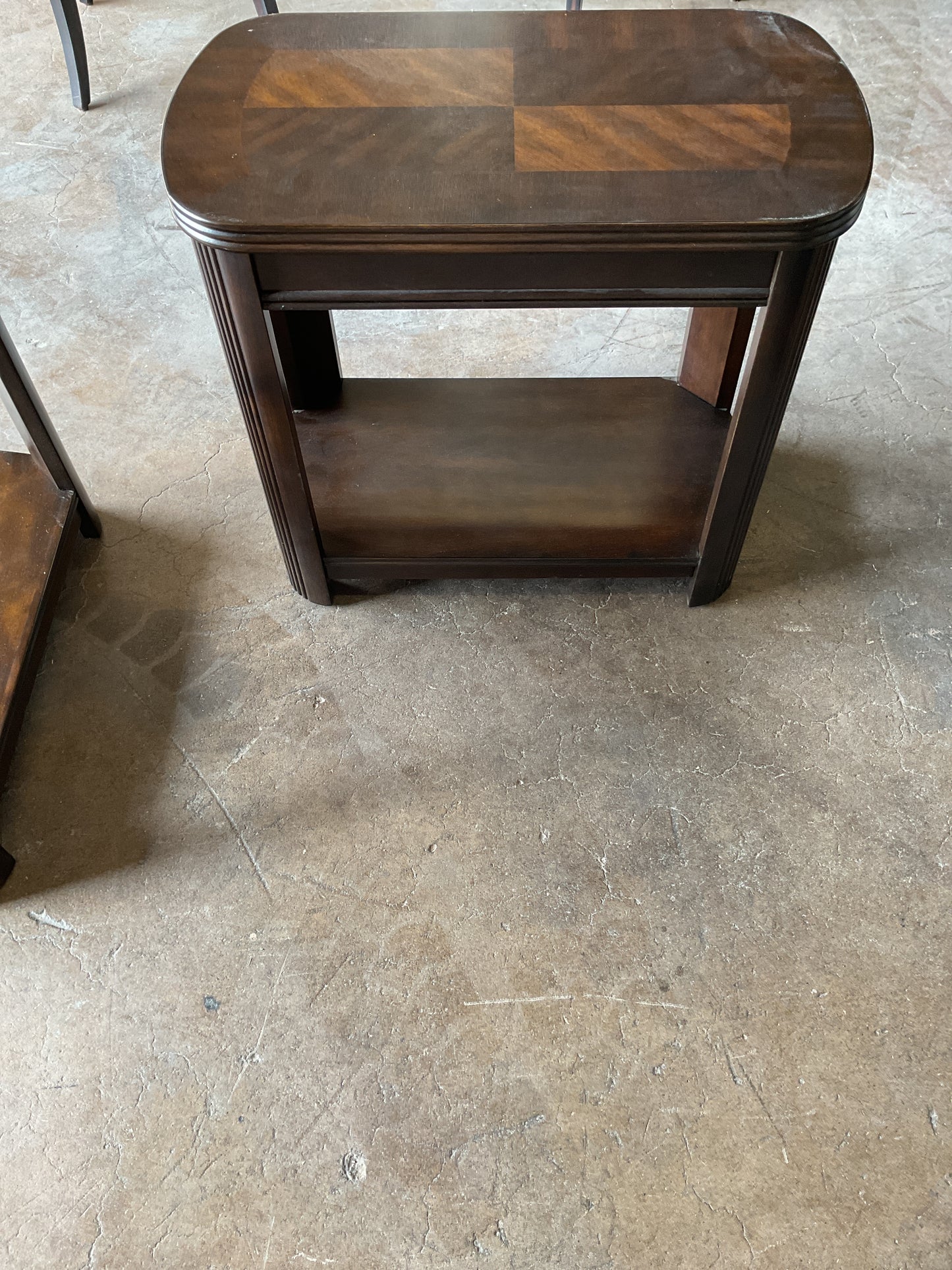 Alek Side Table w/Shelf