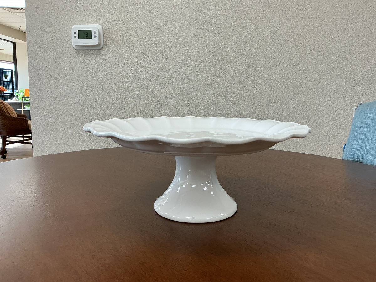 White Scalloped Ceramic Cake Stand