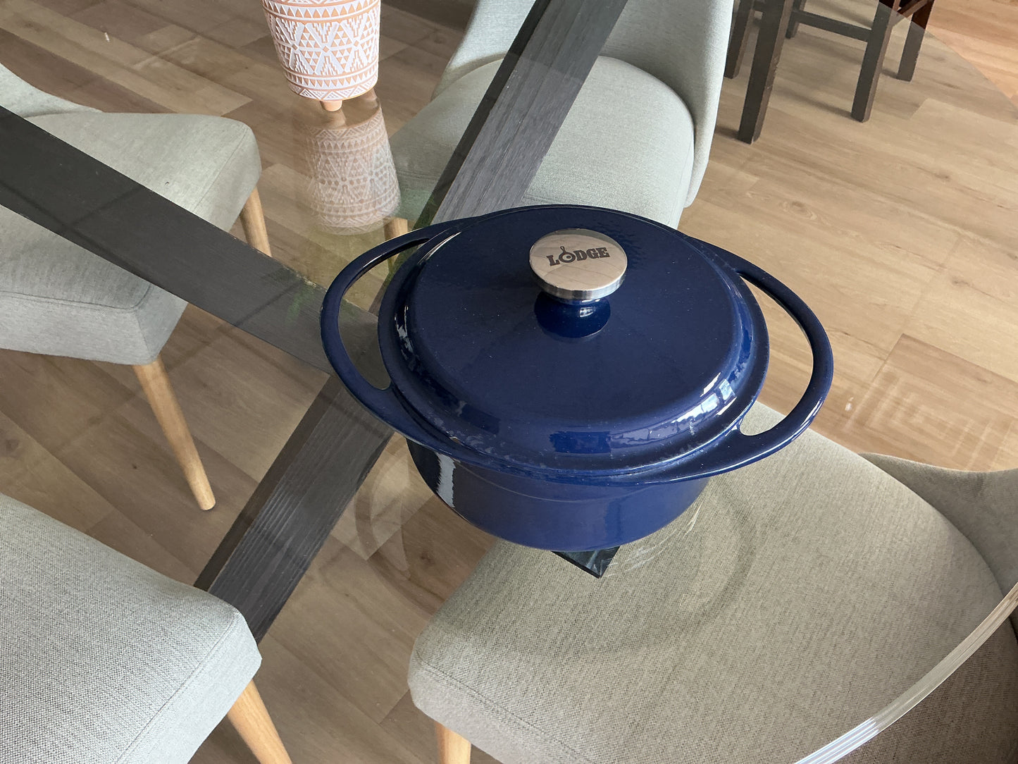 Lodge 4.2 Qt Enamel Dutch Oven