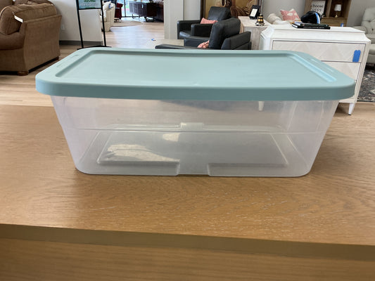 Storage Container w/Lid