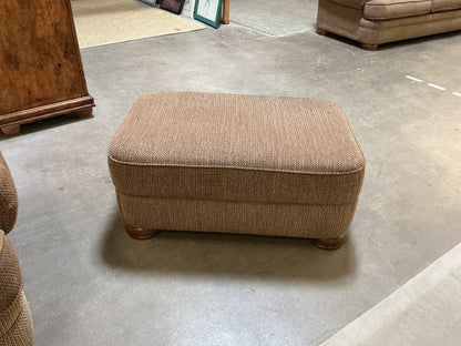 Upholstered Rolled Arm Oversized Chair w/Ottoman