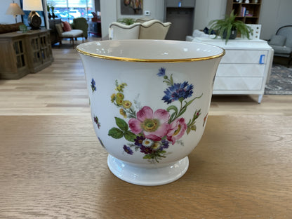 Vintage Kaiser West Germany Porcelain Cache Pot