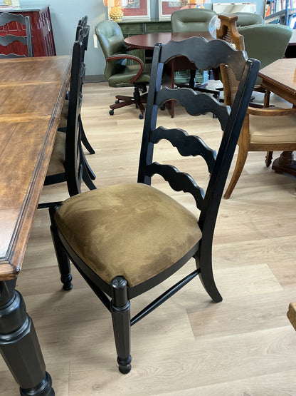 Rowley Creek Extendable 9pc Dining Set