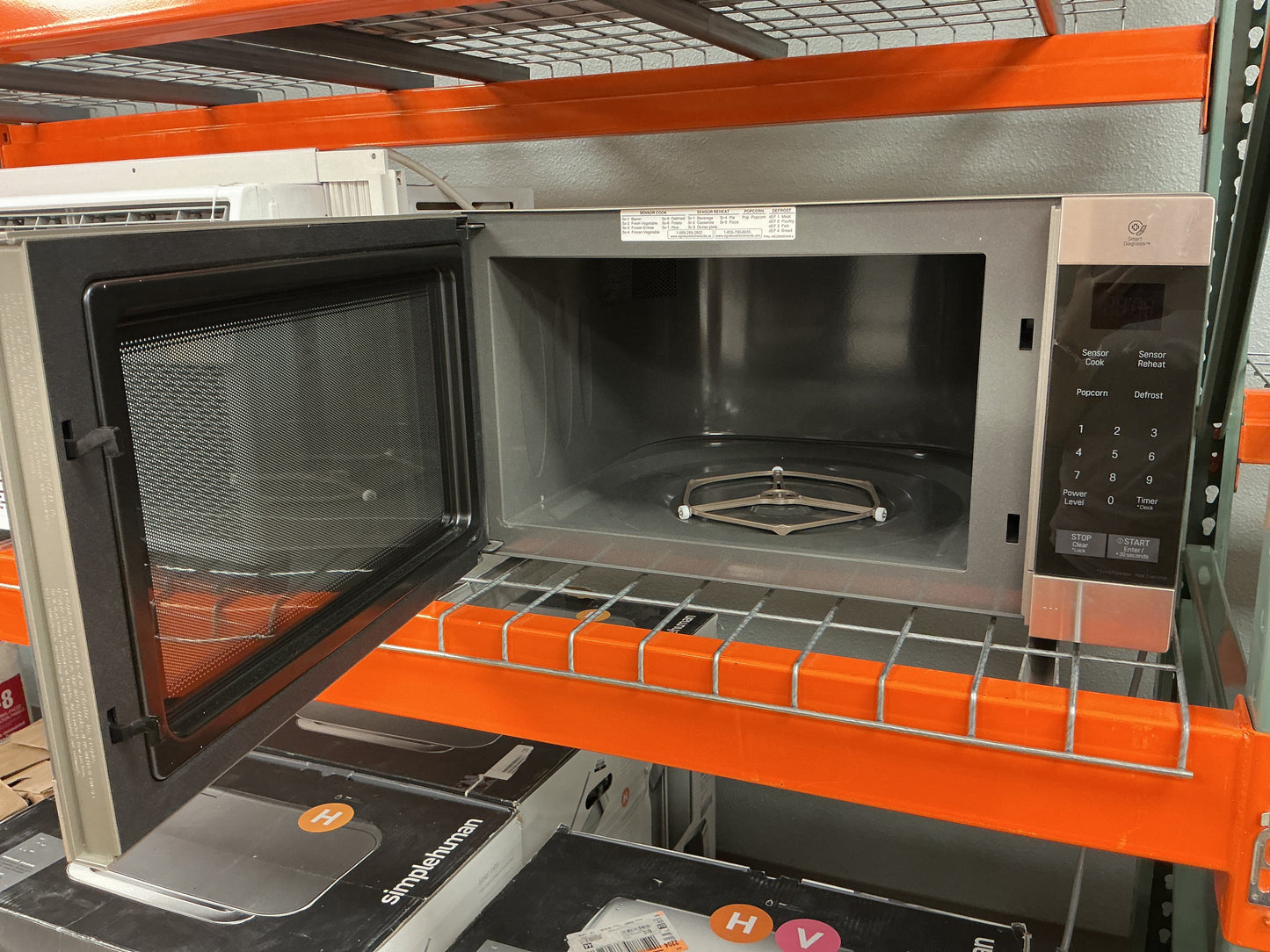 Signature Kitchen Countertop Microwave