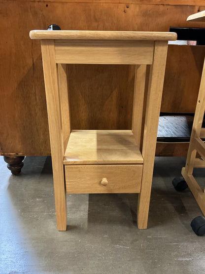 Wood Side Table w/1 Drawer