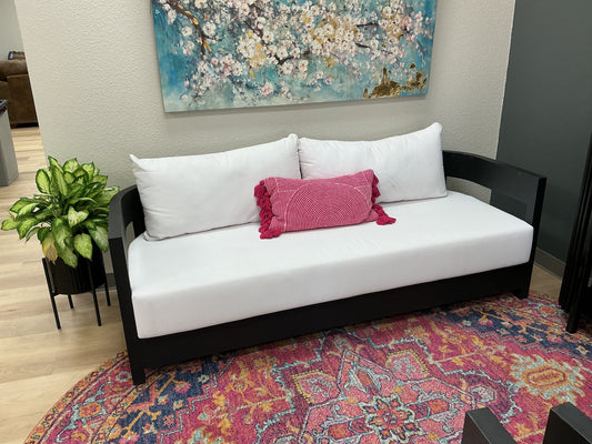 Everlee 80” Metal Outdoor Sofa w/Cushions
