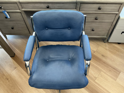Late 20th Century Modern Swivel Chair