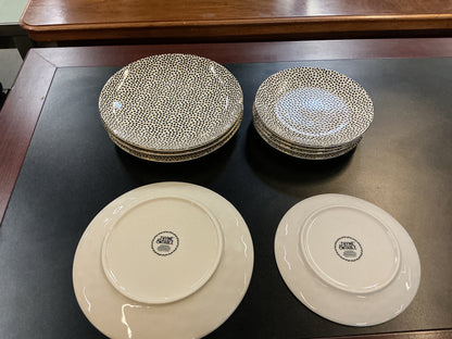 Black & White Stoneware Set (9 Pc)