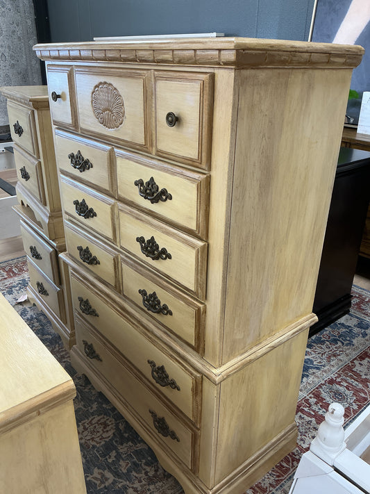 French Country Provincial 6-Drawer Chest