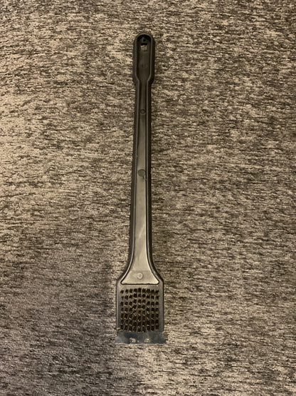 18” Barbecue Brush w/Scraper