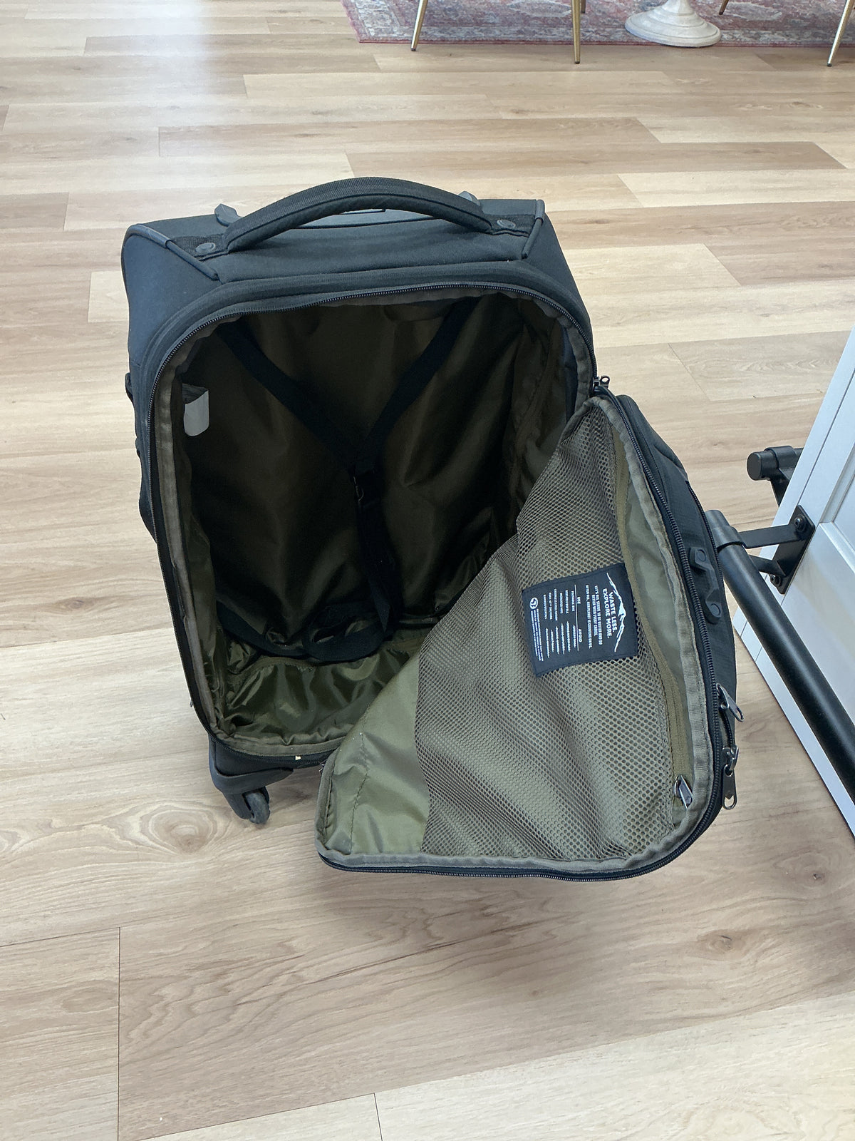 EagleCreek Expanse 38L Carry-On