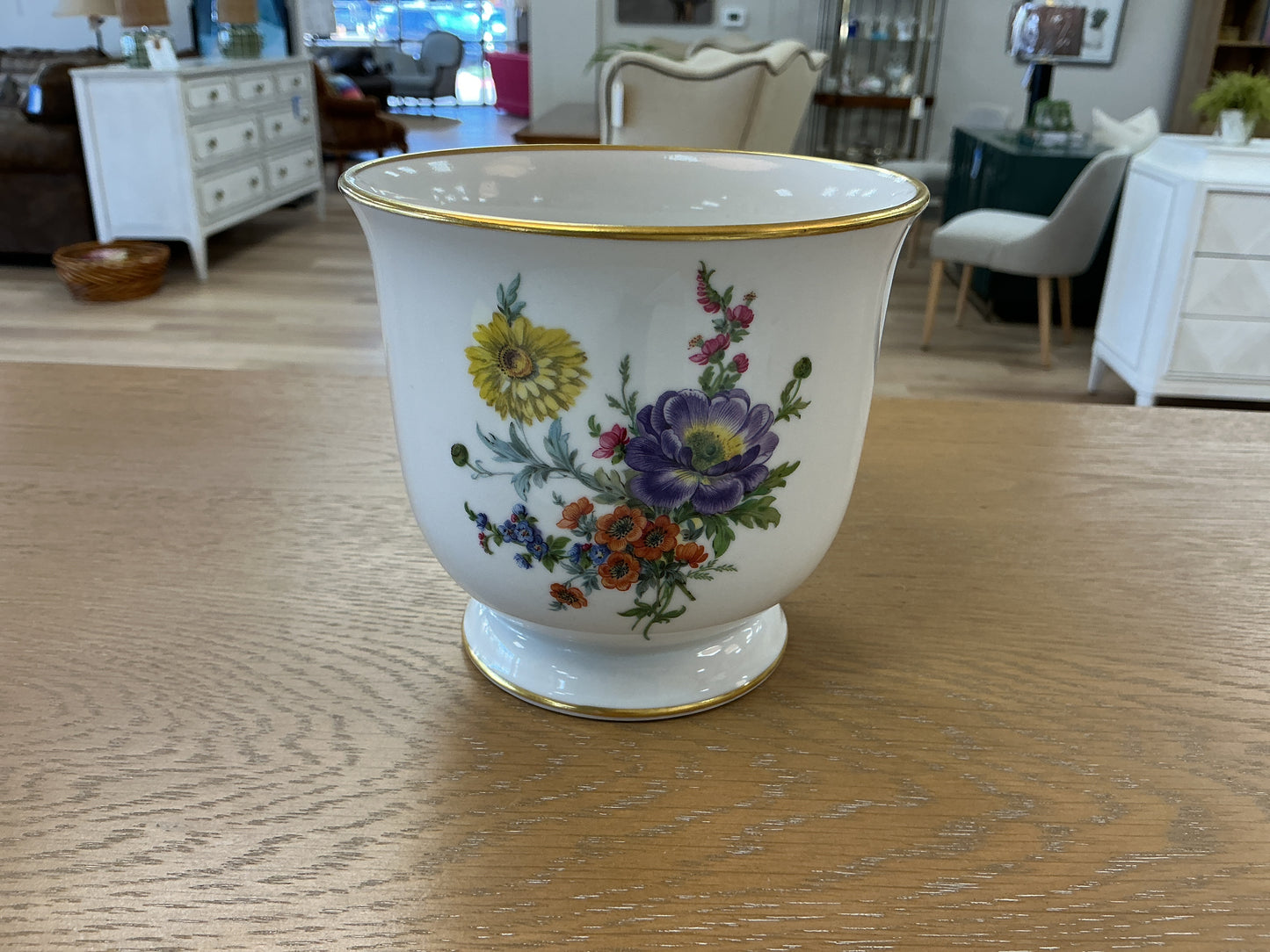 Kaiser Residenz Floral Cache Pot