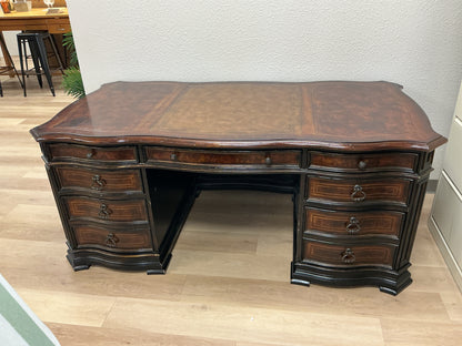 Hooker Traditional Executive Desk w/Leather Writing Top