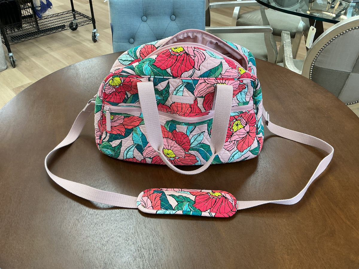 Vera Bradley Large Traveler w/Shoulder Strap