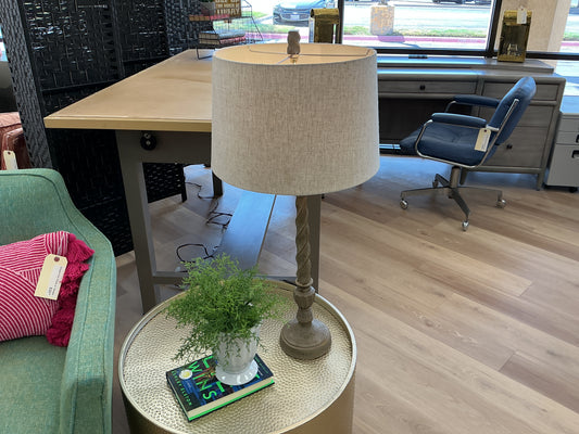 French Country Twisted Resin Lamp w/Shade