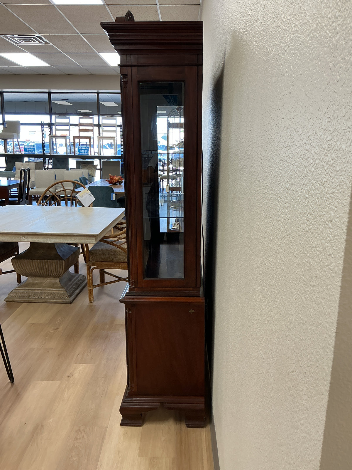 Mahogany Lighted Wooden China Cabinet