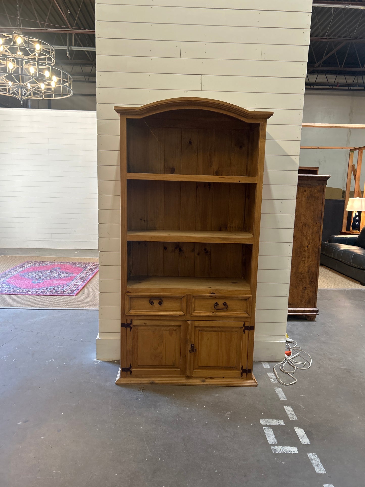 En Hecho Wood Cabinet w/Storage