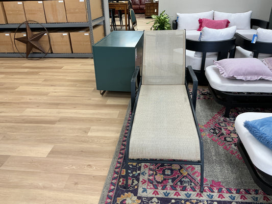 Steel Frame Chaise w/Sling Mesh Seat