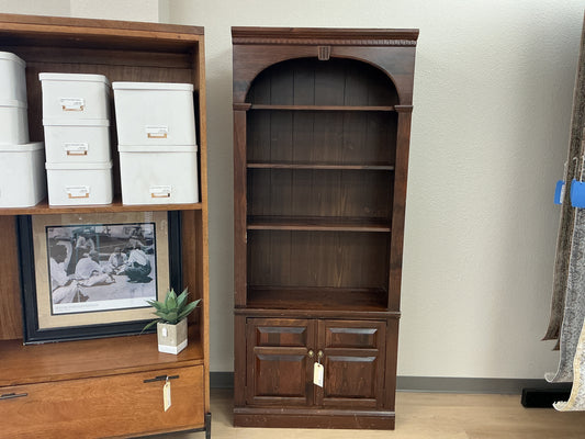 4 Shelf Bookcase w/Storage