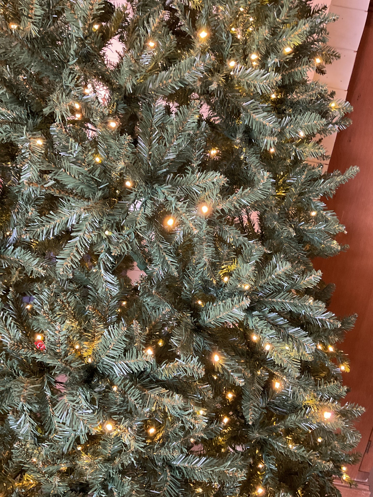 10’ Pre-Lit Multi Color Christmas Tree w/Remote