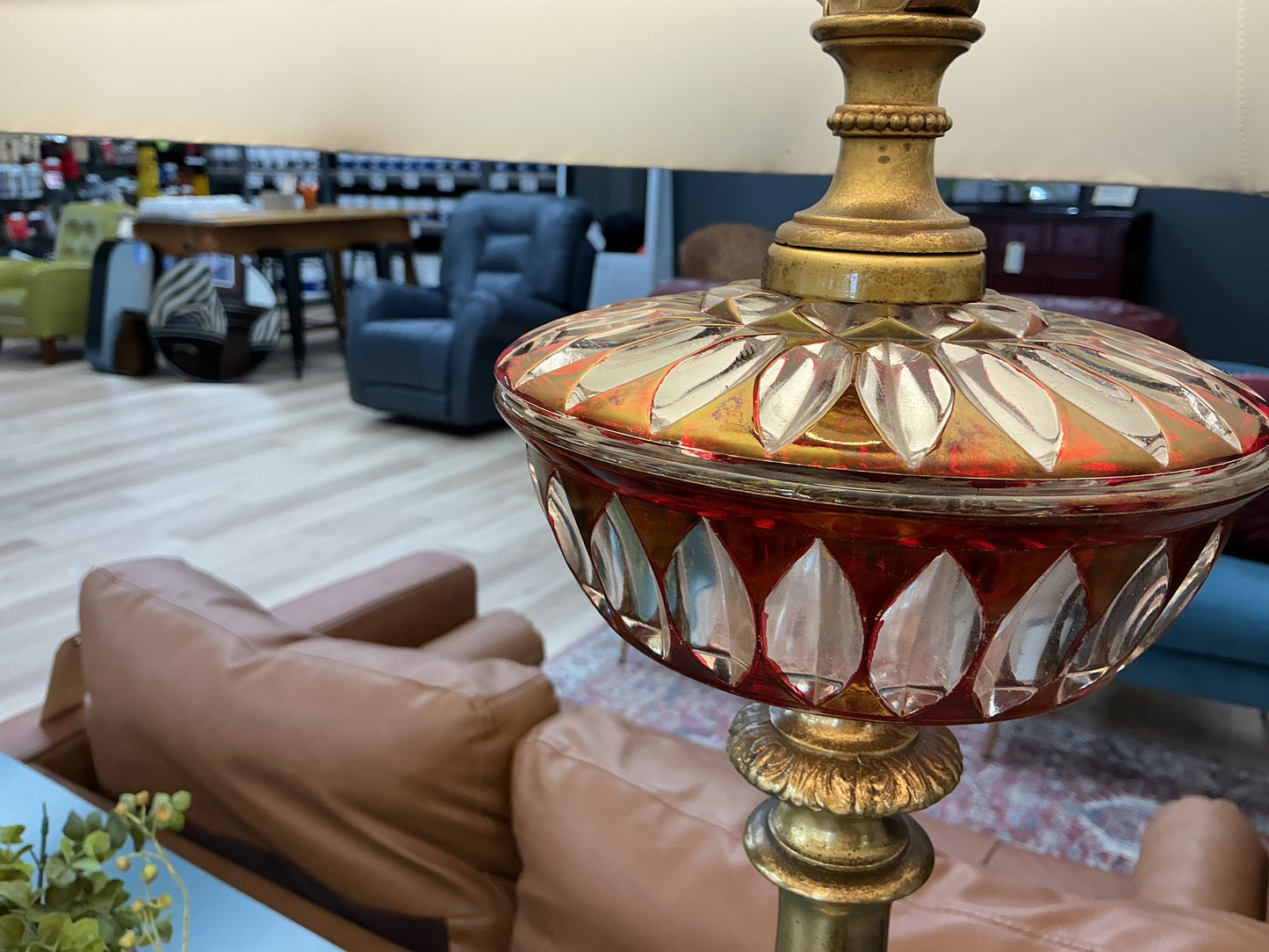 Vintage Brass Lamp w/Beveled Glass Collar