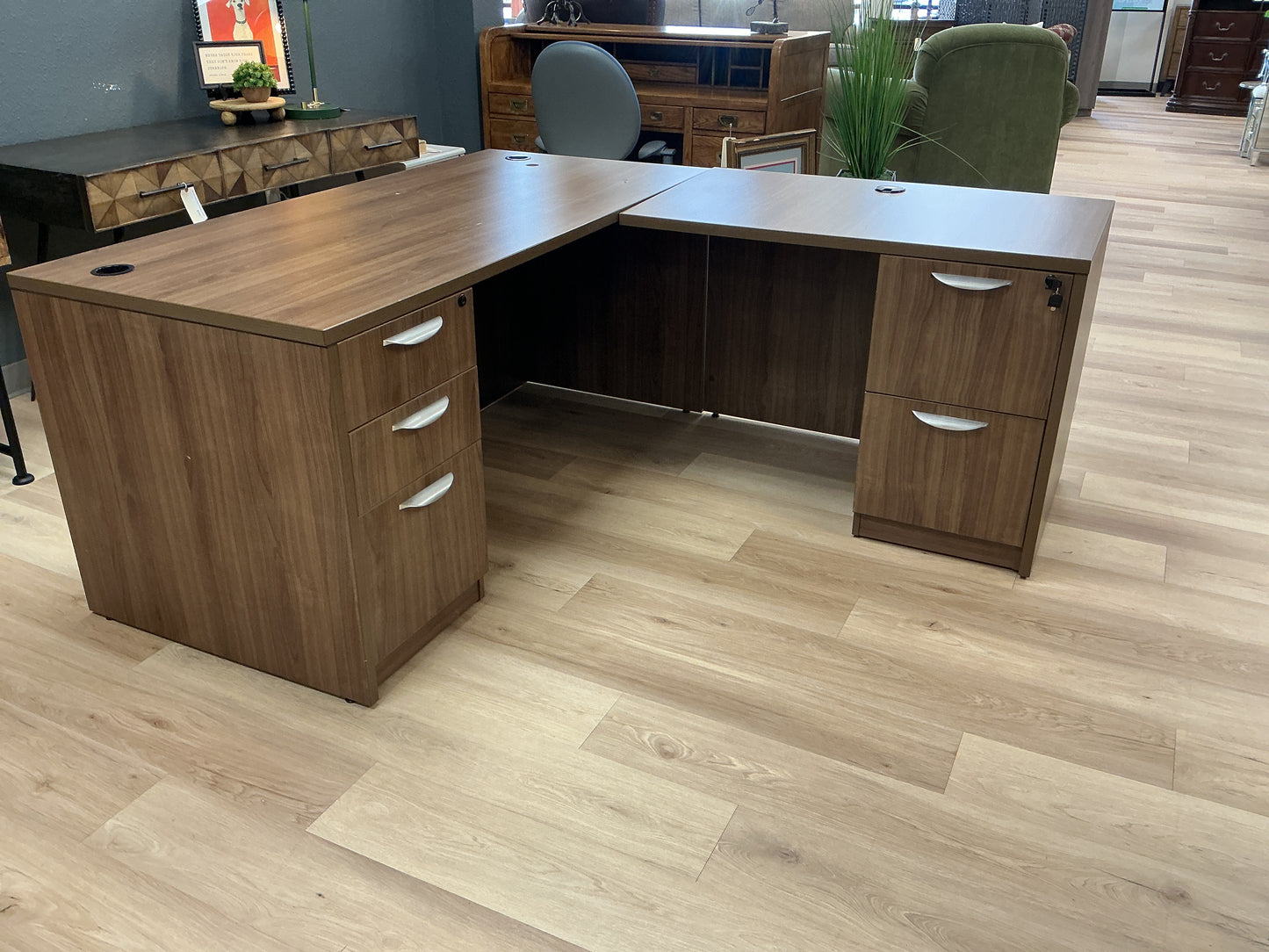 Walnut L Shaped Desk w Drawers, Lock & Key