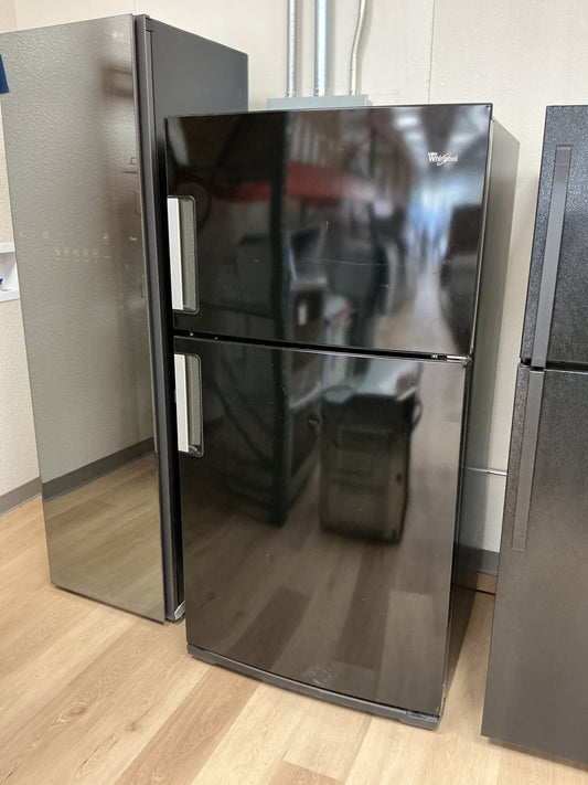 Whirlpool 33” Freestanding Top-Freezer Refrigerator