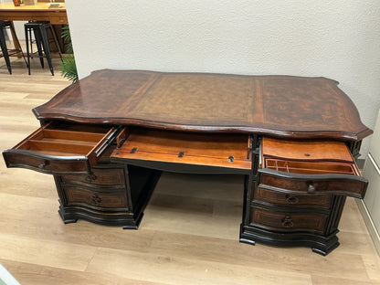 Hooker Traditional Executive Desk w/Leather Writing Top