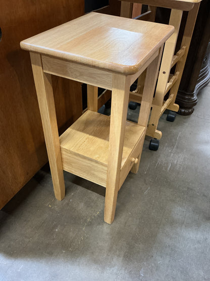 Wood Side Table w/1 Drawer