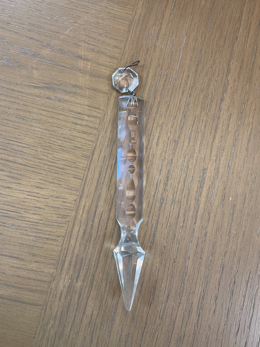 Vintage Clear-Cut Glass Spearhead Crystal Prism