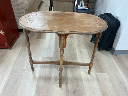 Scalloped Oval Side Table