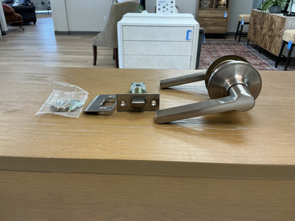 J Series Broadway Lever Hall & Closet Lock