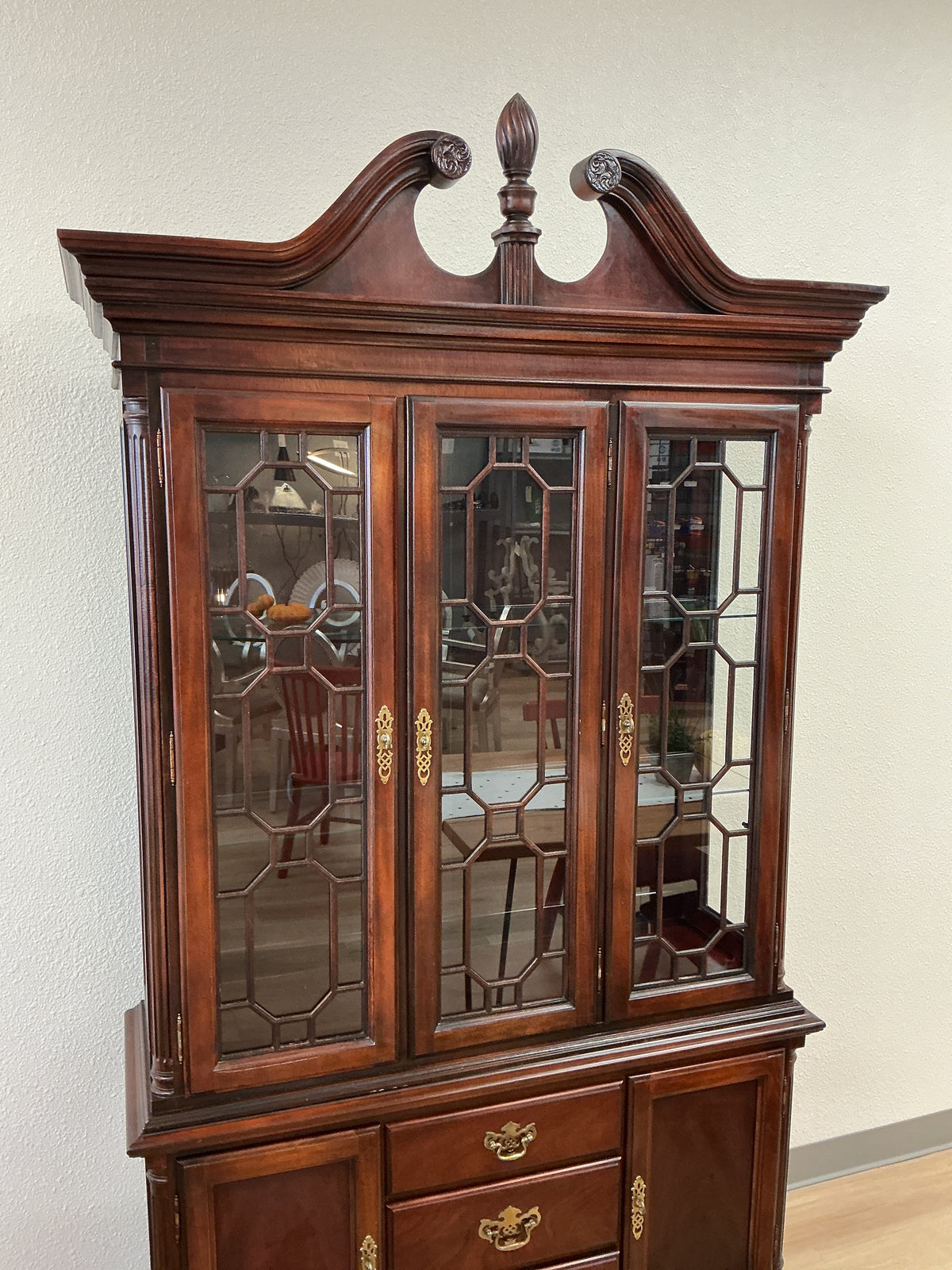 Mahogany Lighted Wooden China Cabinet