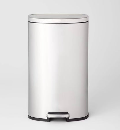45L D Shape Step Trash Can